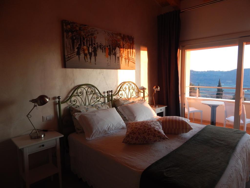 كوسترمانو B&B Il Riccio المظهر الخارجي الصورة